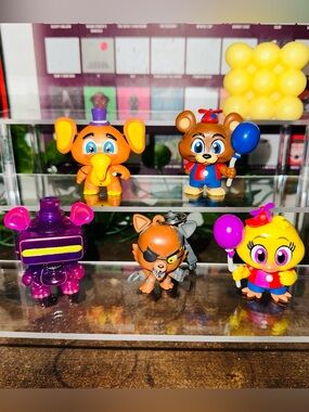 Funko FNAF Five Nights At Freddy’s Mystery Mini Figure Keychain Lot